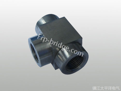 内(nei)螺紋直通中(zhong)間接頭