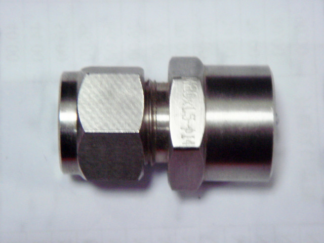 卡套(tao)式壓力表直通(tōng)接頭生産租賃(lìn)廠家