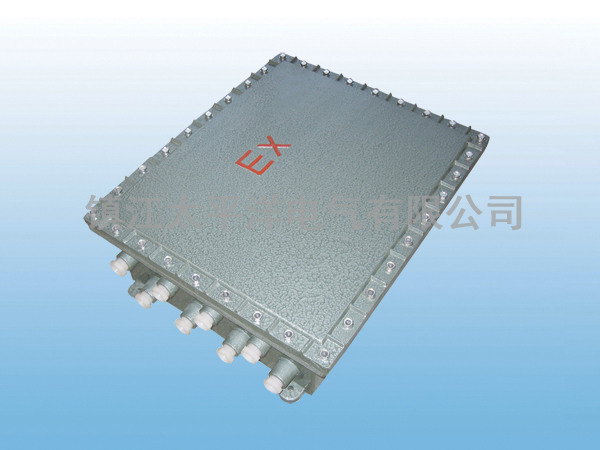鋁合(he)金防爆接線(xian)箱